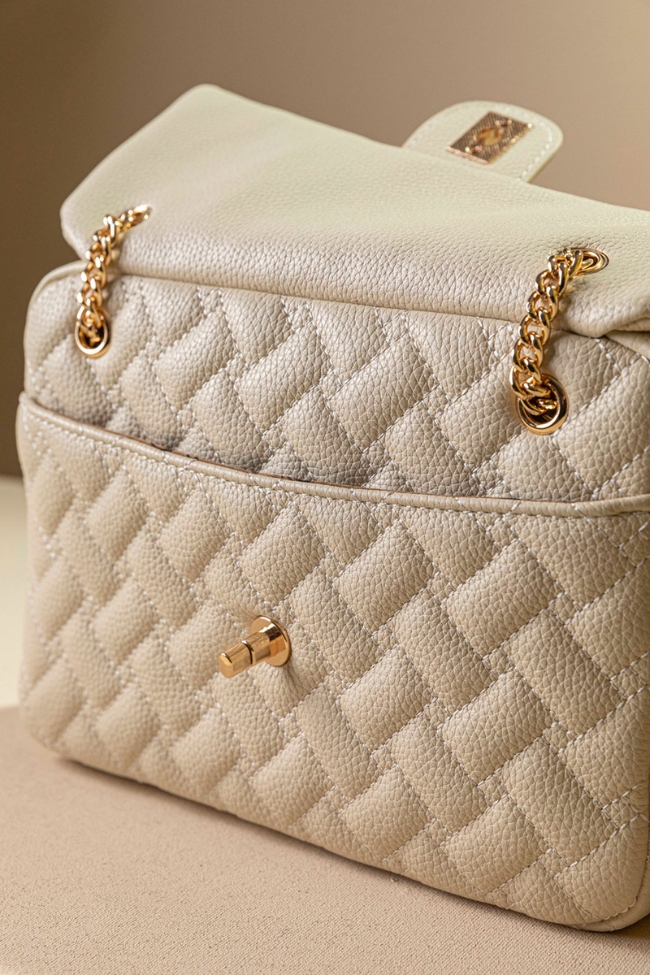 Κλασική τσάντα ώμου με αλυσίδα – Μπεζ - Image 4