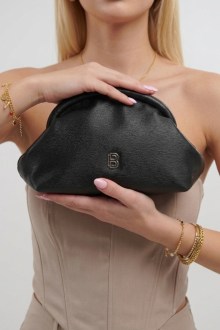 Τσάντα βραδινή με αλυσίδα - Μαύρο