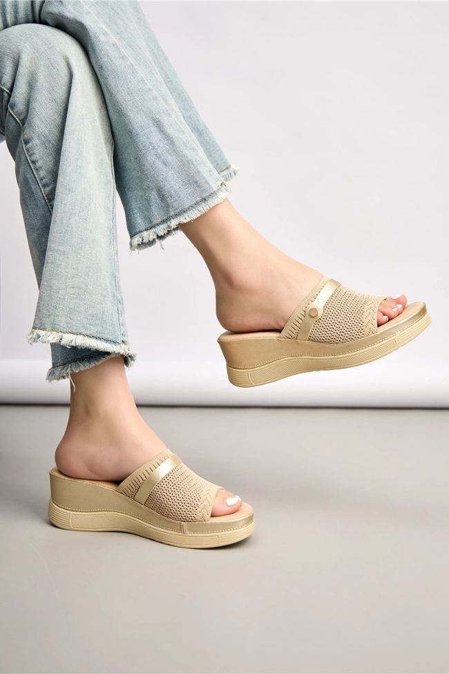 Ανατομικές Παντόφλες Flatform με μαλακό πάτο και με σχέδιο – Μπεζ - Image 2