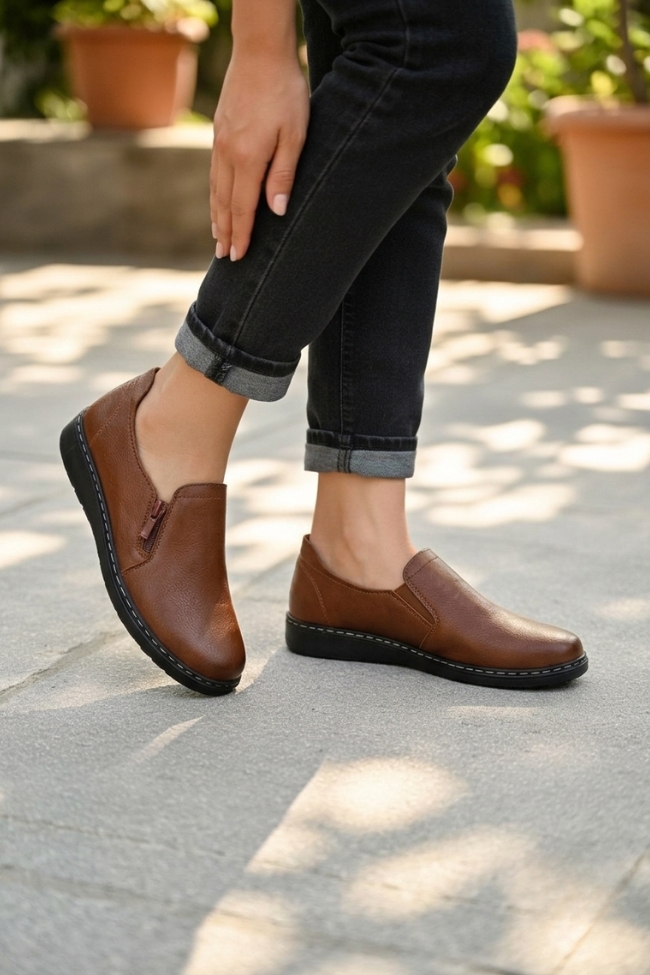 Γυναικεία Ανατομικά Παπούτσια Slip On με ορθοπεδική σόλα και Φερμουάρ – Κάμελ